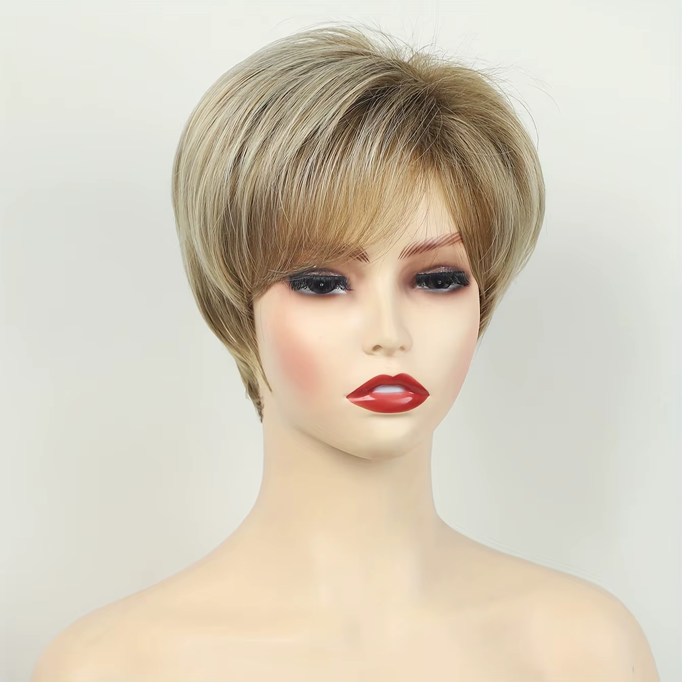 Perruque synthétique courte blonde bob avec frange