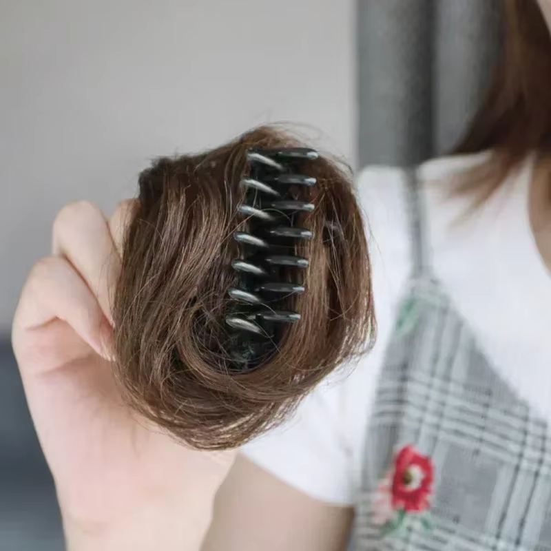 Chignon de cheveux courts bouclés pour femmes et filles