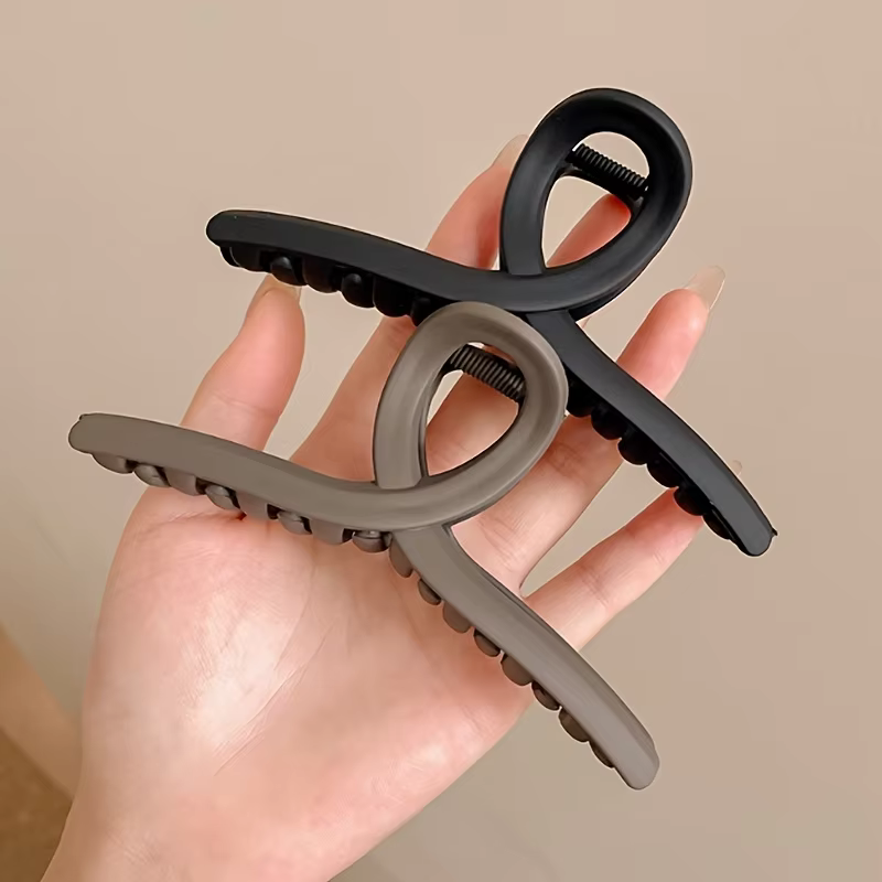 3 pinces à cheveux élégantes et mates avec design antidérapant – parfaites pour les coiffures quotidiennes