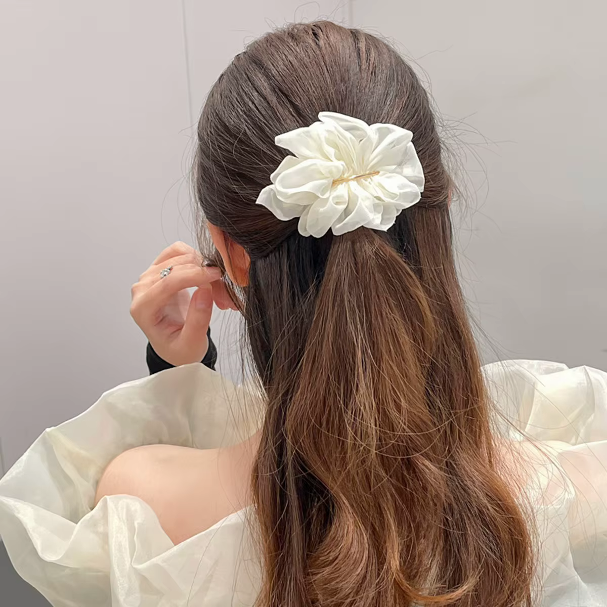 Pince à cheveux fleur en mousseline de soie pour femme