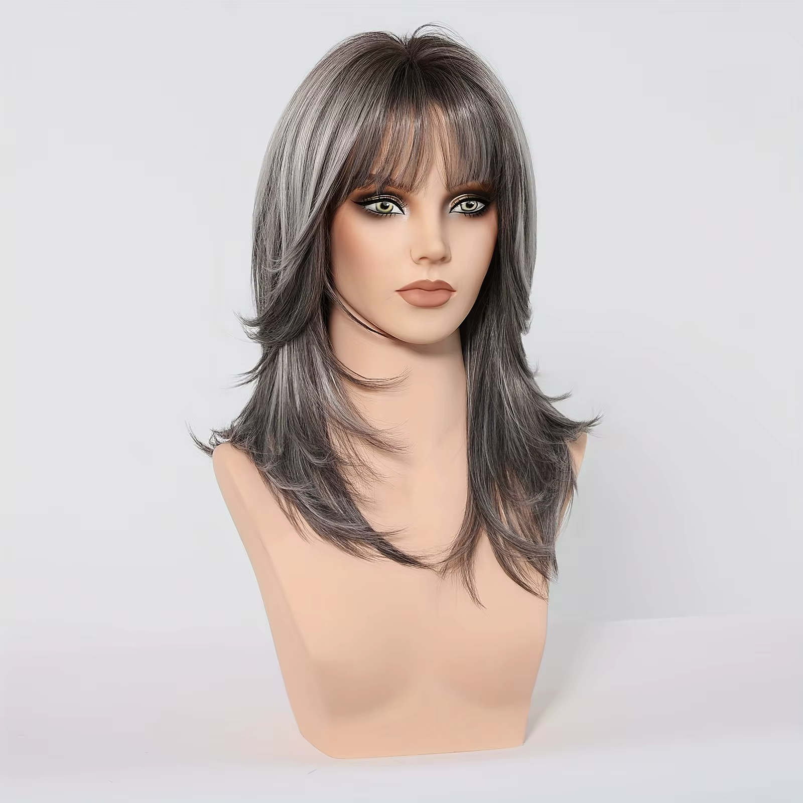 Perruque synthétique tendance avec cheveux ondulés mi-longs dans un style longueur menton