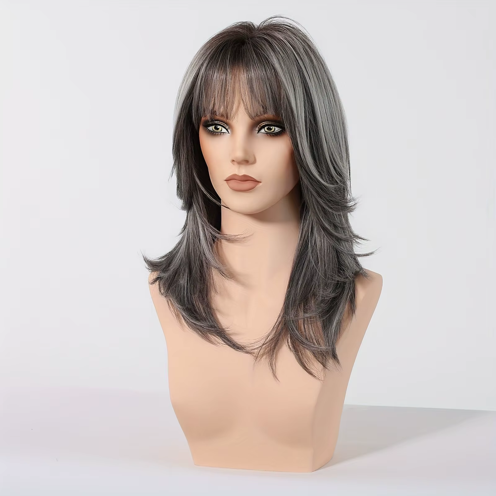 Perruque synthétique tendance avec cheveux ondulés mi-longs dans un style longueur menton